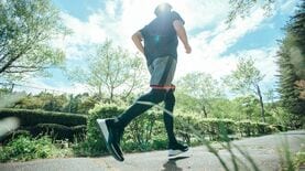 ｢20年以上走り続ける村上春樹｣に倣い､毎日｢ランニングとウォーキング4キロ｣を習慣化して気づいた"驚きの変化"