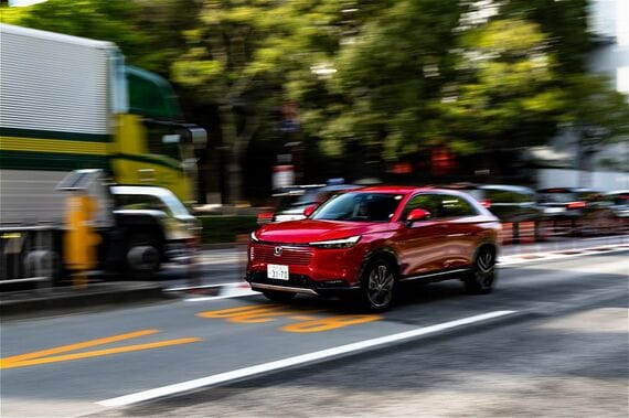 ヴェゼル e:HEV RSの前に、ベースグレードのe:HEV  Zに試乗。ともに4WDに乗り、その走りを比較した