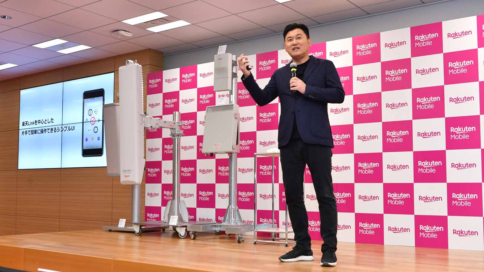 楽天 携帯事業開始 半年遅れ が手痛い事情 通信 東洋経済オンライン 社会をよくする経済ニュース