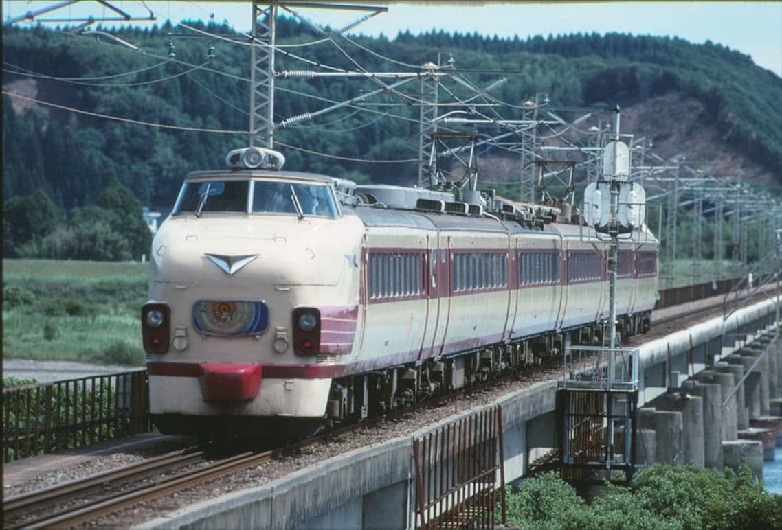 485系ボンネット型先頭車の「にちりん」