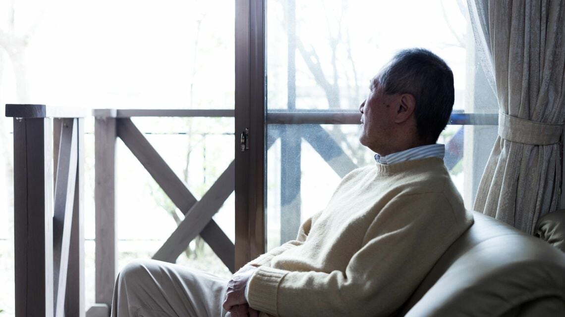 筋肉の衰えが高齢者にもたらす弊害について解説します(写真:polkadot/PIXTA)