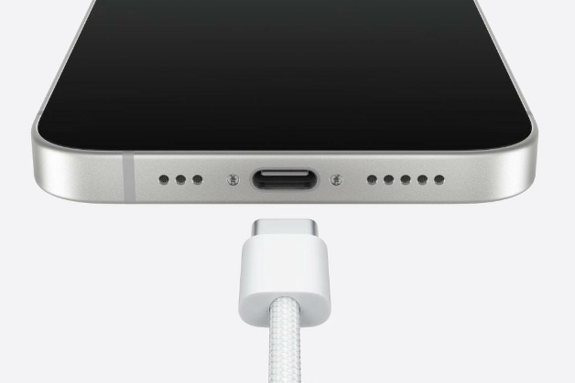 Lightningコネクターが廃止されUSB-Cに（写真：アップル）