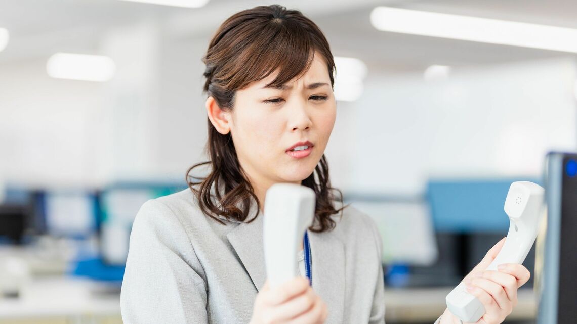 円滑に経理業務を進めるためのコミュニケーションについて解説します（写真：y.uemura／PIXTA）
