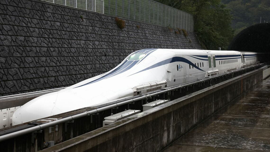 リニア中央新幹線「L0系」の改良型試験車（撮影：尾形文繁）