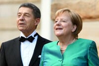 メルケル首相は､いったいどこへ行ったのか 休暇中の所在巡り独メディアに憶測広がる