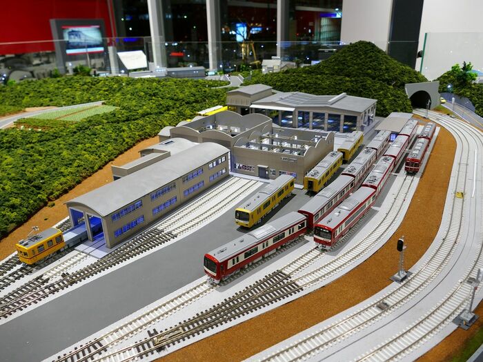 ミュージアム中央のジオラマは京急沿線の風景をイメージ