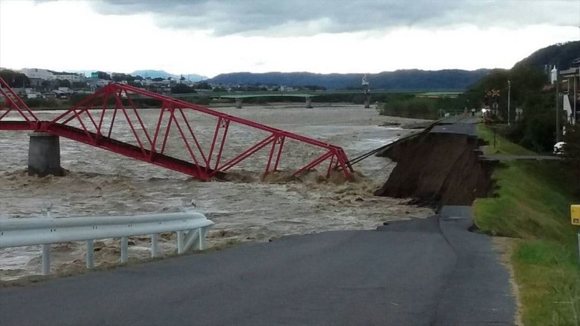 台風19号による被害で崩落した千曲川橋梁
