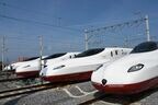 勢ぞろいした新幹線かもめ