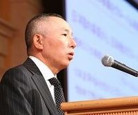 ファーストリテイリング柳井会長兼社長「世界一のアパレル製造小売りに」、ユニクロのグローバル化をあらためて宣言（上）