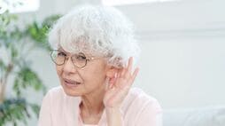 ｢補聴器は高いから…｣と聞こえづらさを放置していない？　AirPods Proを聴覚サポートに使う､知る人ぞ知る裏ワザ
