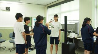 話し合いながら自主的に練習に取り組む様子が印象的だ