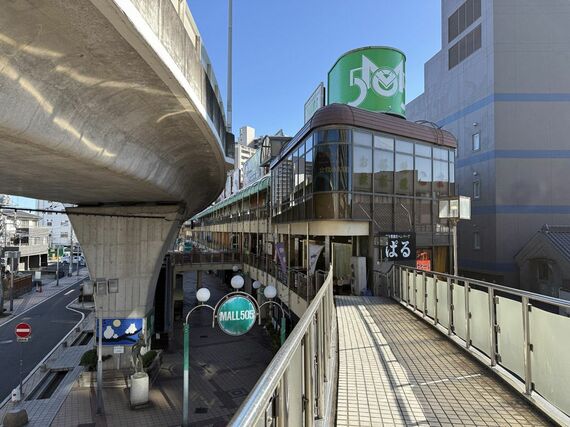 「モール505」。左手が「土浦ニューウェイ」