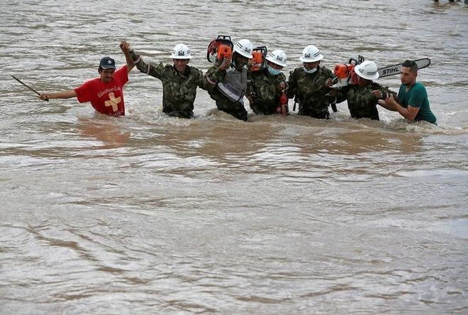 コロンビア､洪水の死者が少なくとも210人に