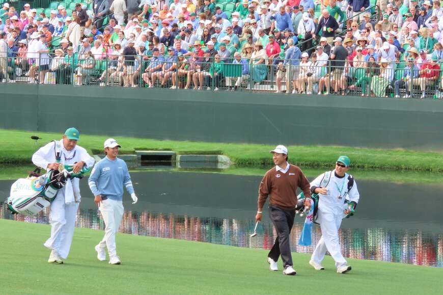 練習ラウンド中の松山英樹と片岡尚之（写真：筆者撮影）