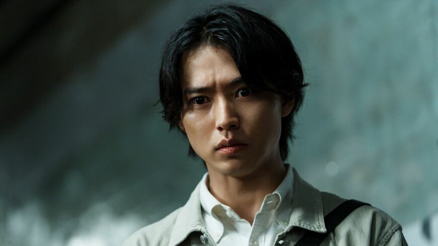 山﨑賢人演じるアリス