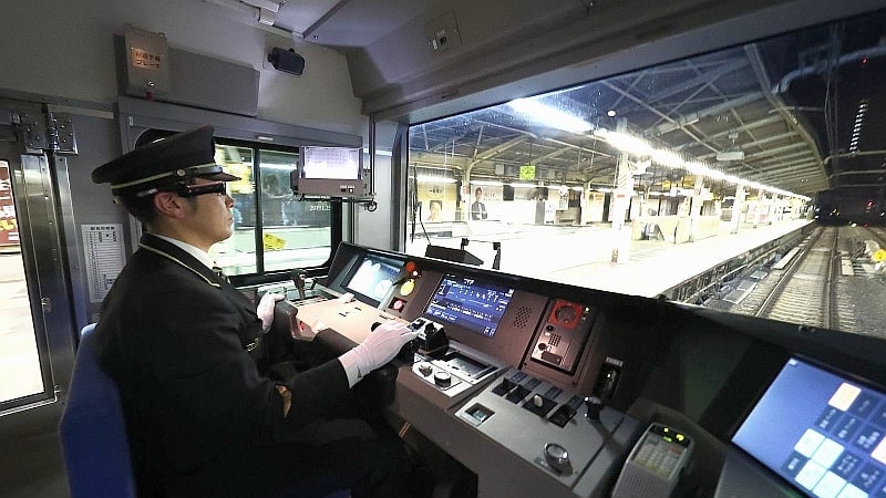 鉄道の自動化 運転士より先に 車掌 が消える 経営 東洋経済オンライン 社会をよくする経済ニュース