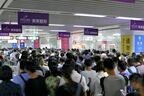 中国では改札で客の入場を制限し、電車は日本ほど混まない