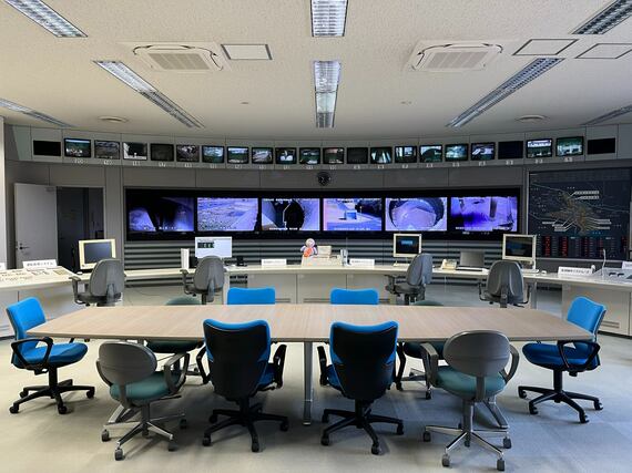 庄和排水機場 操作室