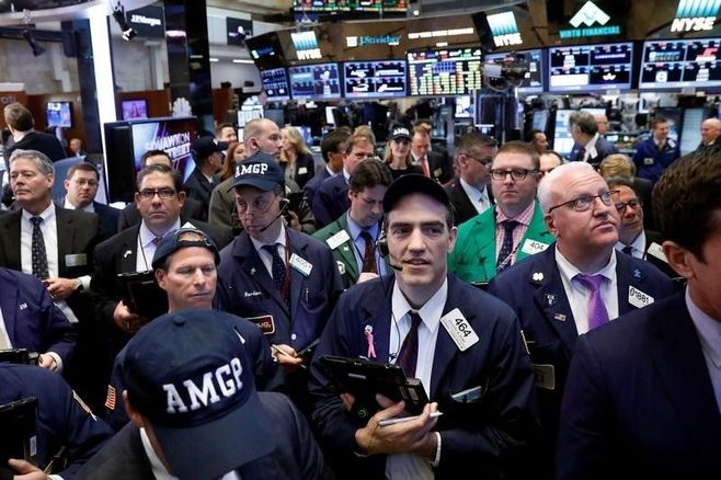 米株式､S&P500が一時取引時間中の最高値