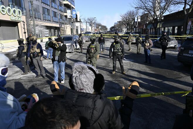 ミネソタ州の混乱拡大､連邦当局職員が男性射殺