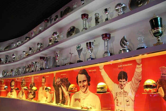 もちろんF1コーナーも