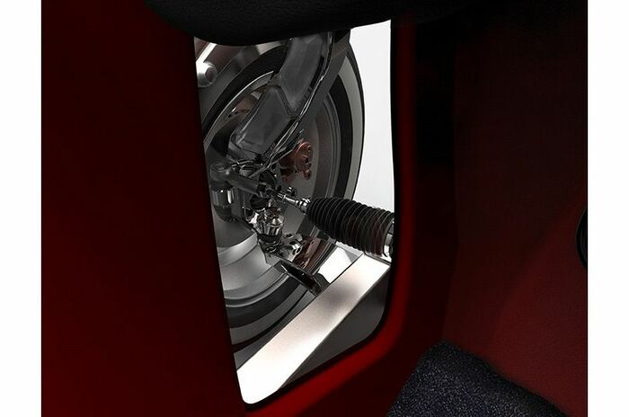 室内の小窓からサスペンションが見える