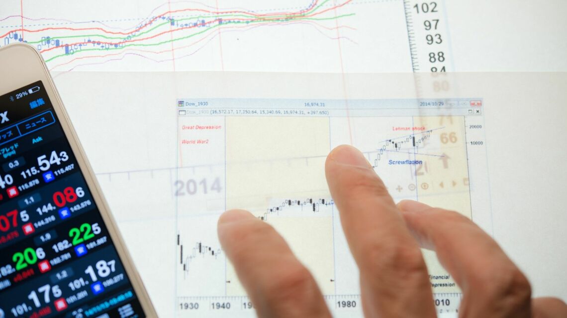 初心者が手を出してはいけない投資について解説します（写真：Ki-fu-／PIXTA）