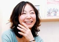 山口絵理子・マザーハウス代表取締役--カワイイが変える途上国、27歳「劇場経営」の突破力【下】