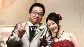 塾講師とベリーダンサー､4人の子育て…超多忙な《39歳彼女》が毎日笑顔なワケ　陰で支えるのは《21歳年上の夫》だった　