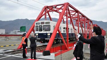 台風で橋崩落､上田電鉄｢復活｣まで532日の軌跡 濁流にのまれた