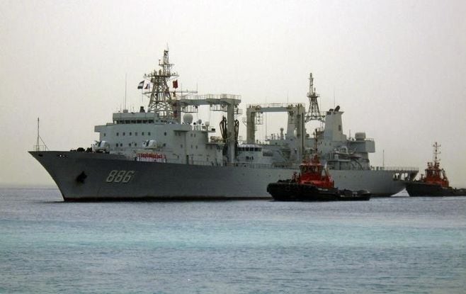 中国海軍が初の｢自走式浮きドック｣を導入