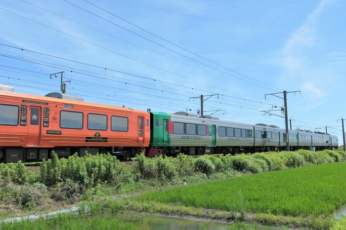 ハウステンボス編成とみどり編成の併結運転