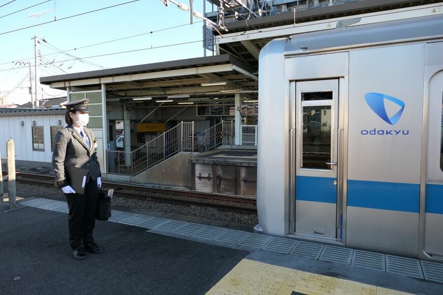 足柄電車区がある足柄駅からスタート（記者撮影）