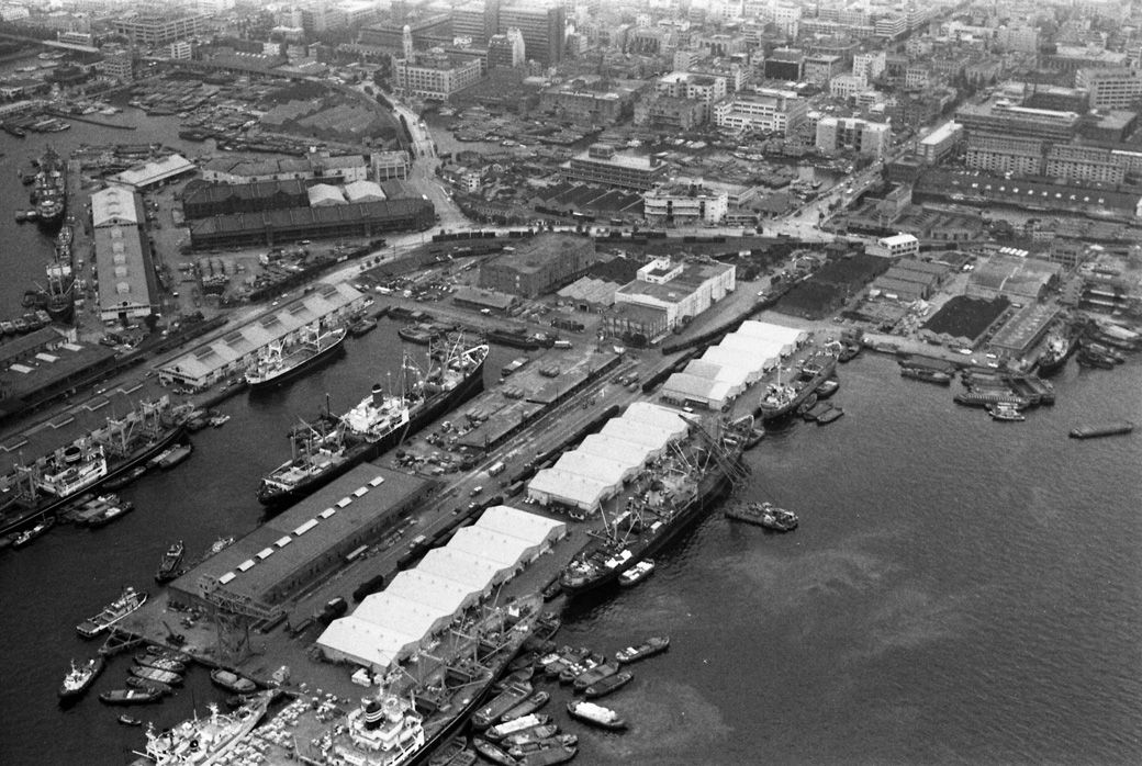 赤レンガ倉庫付近を上空から撮影（写真：1968年10月16日、東洋経済写真部撮影）