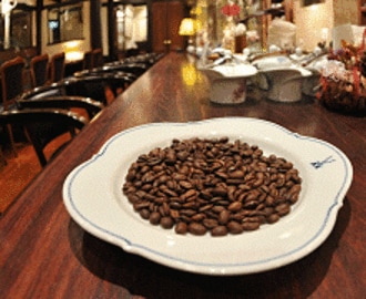 コーヒー豆「モカ」の輸入が激減、メニューから姿消す喫茶店も