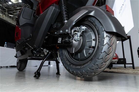 後輪にインホイールモーターを内蔵