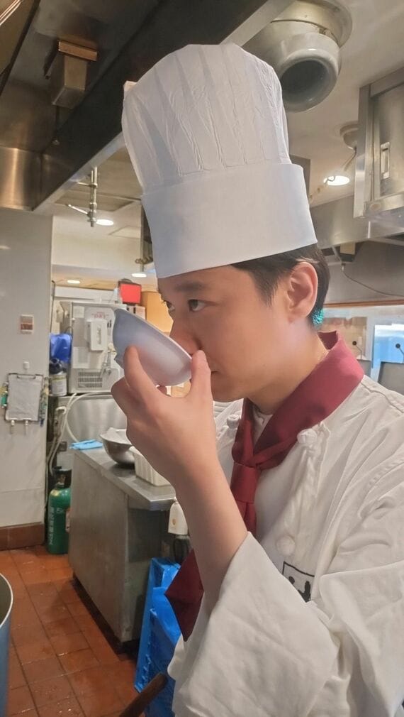 味見の様子
