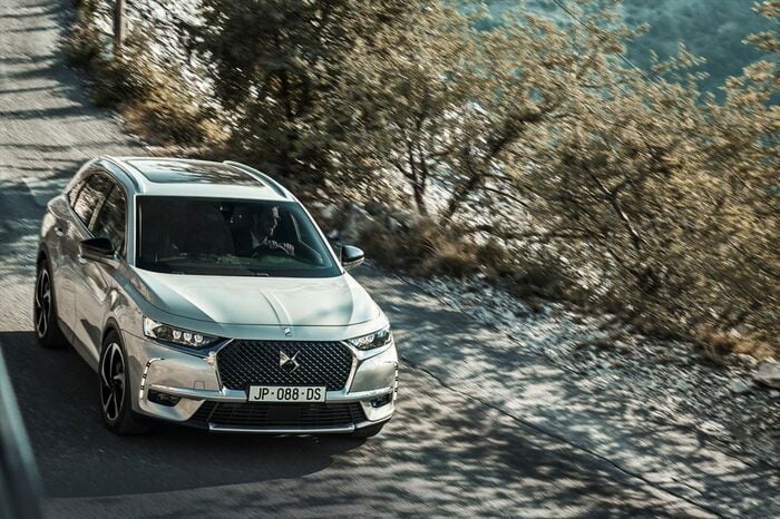 DS AUTOMOBILES「DS 7 クロスバック」