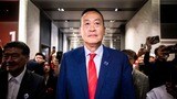 国会で首相に選出された後、プアタイ（タイ貢献党）本部に戻ったセター・タウィシン首相（写真・2023 Bloomberg Finance LP）