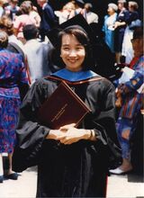 スタンフォードの卒業式。1989年に留学して、1994年に博士号を取得。その間に、長男を育て、次男を生み育てた（写真：本人提供）