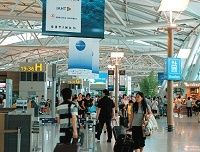 成田パッシングの急先鋒､日中制覇に動く