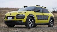 シトロエン｢キモカワ系｣小型車の意外な魅力 ｢C4カクタス｣､実は優れたアスリートだ