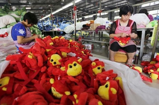 中国企業はドル好きで人民元は好きではない