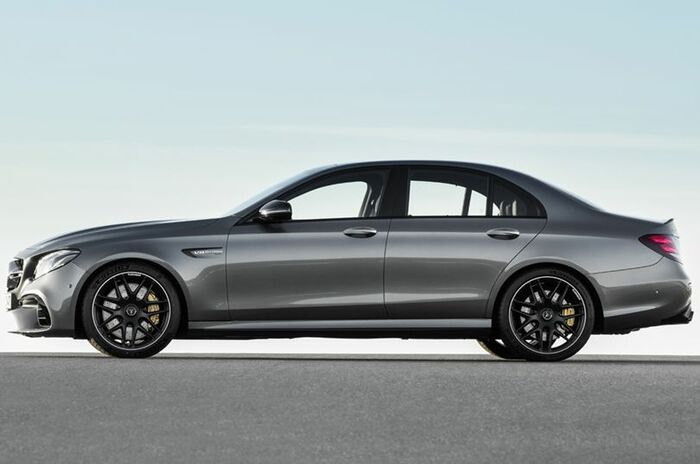 メルセデスAMG E63 S 4マチックプラス｜Mercedes-AMG E63 S 4MATIC＋
