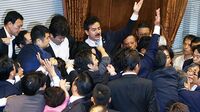 安保法制を強行採決 与野党に重い後遺症 立憲民主主義を擁護するため野党勢力結集を