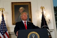 米大統領､ネオナチやKKKなどを名指しで非難 自身への批判を受けて14日に声明