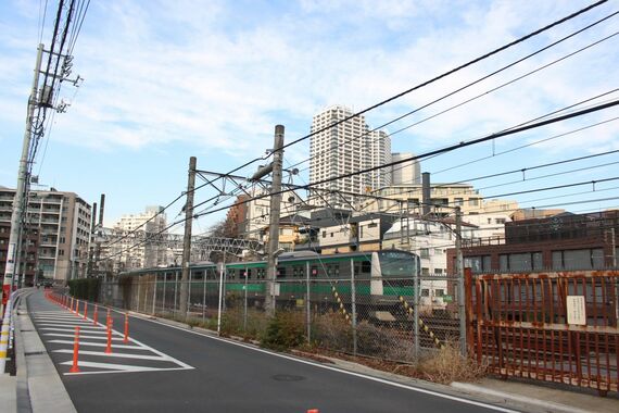 初代目黒駅跡付近の埼京線