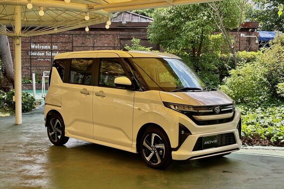 ターボエンジンは2WD/4WDともに最上級のRSのみ。写真はRSノーブルシックスタイル(筆者撮影)