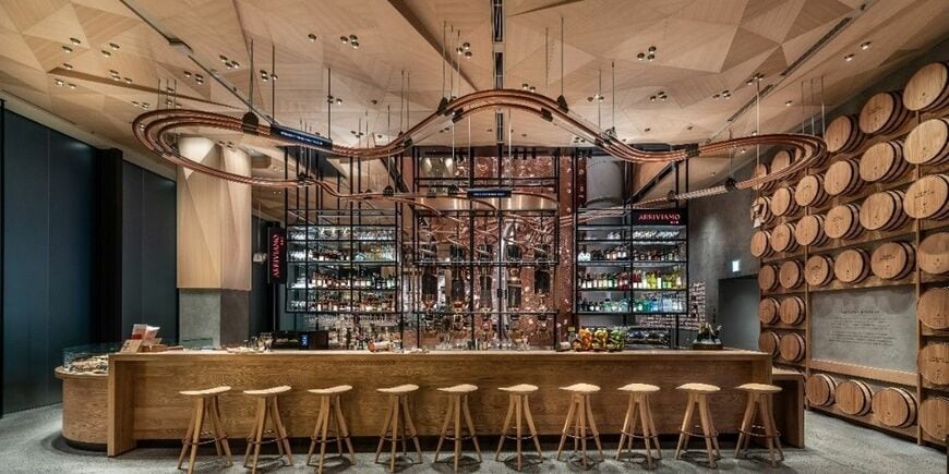 スターバックス リザーブ ロースタリー 東京の店内