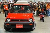 1982年式ホンダ「シティR」とオーナーの“Saka”さん（写真：筆者撮影）